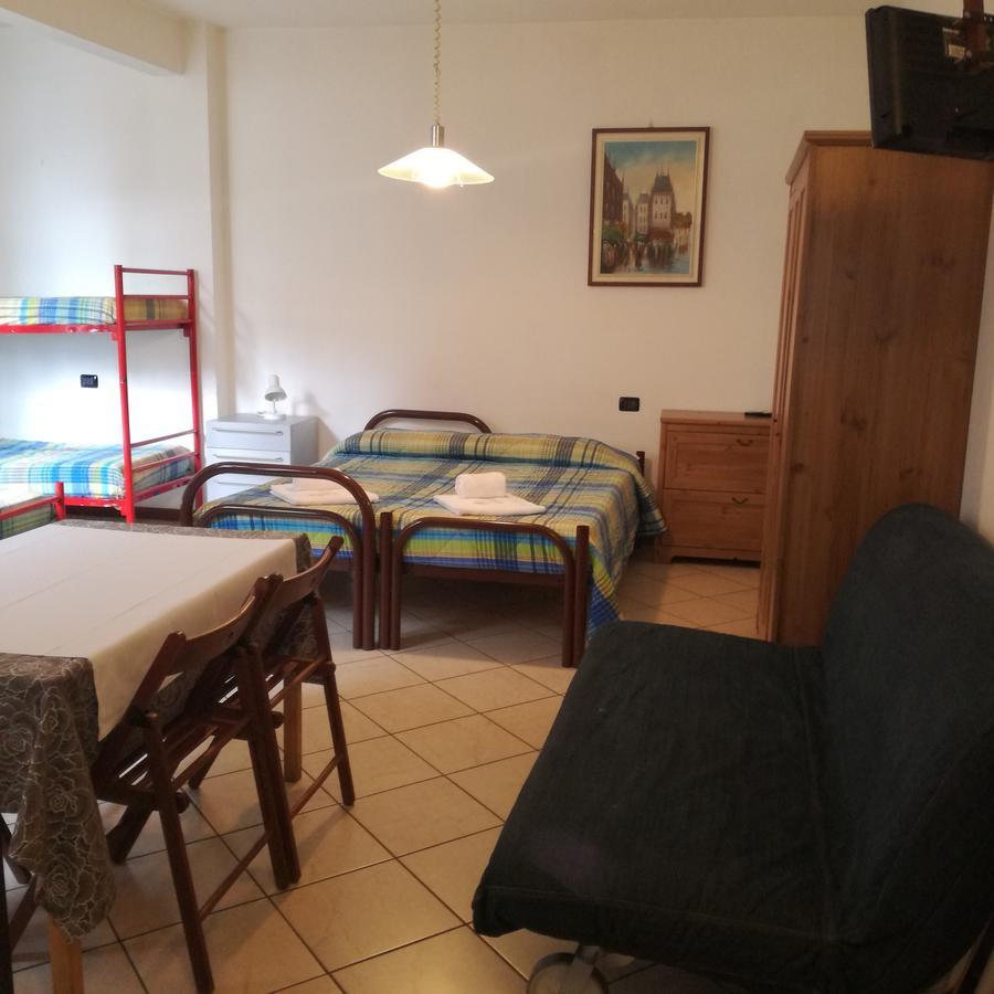 Appartamenti Angelo E Maria Lovere Luaran gambar